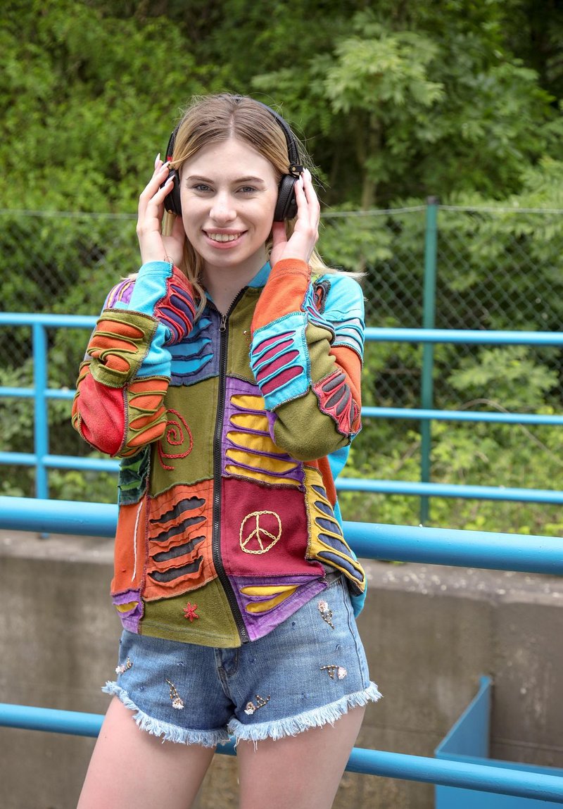 Елена, 67
