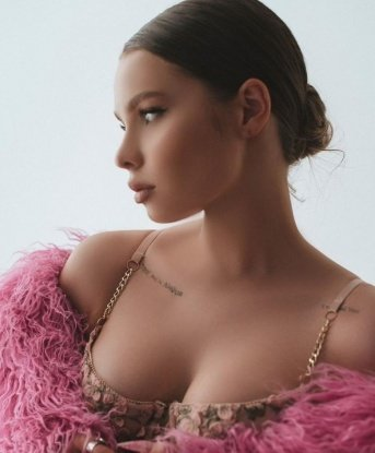 Ксения, 20
